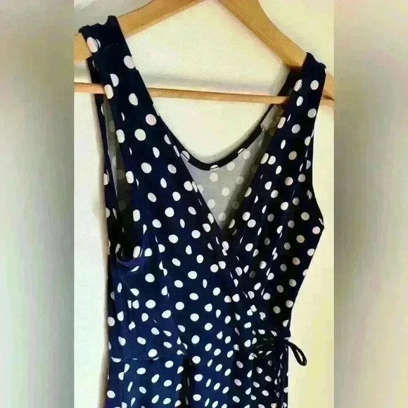 Wrap dress in polka dot navy and white by Caution To The Wind size Medium - Picture 4 of 13